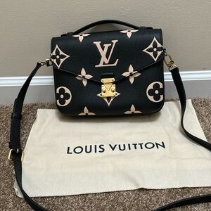 Authentic Louis Vuitton Pochette Métis M45773